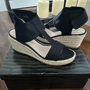 Women’s 8.5 wedges